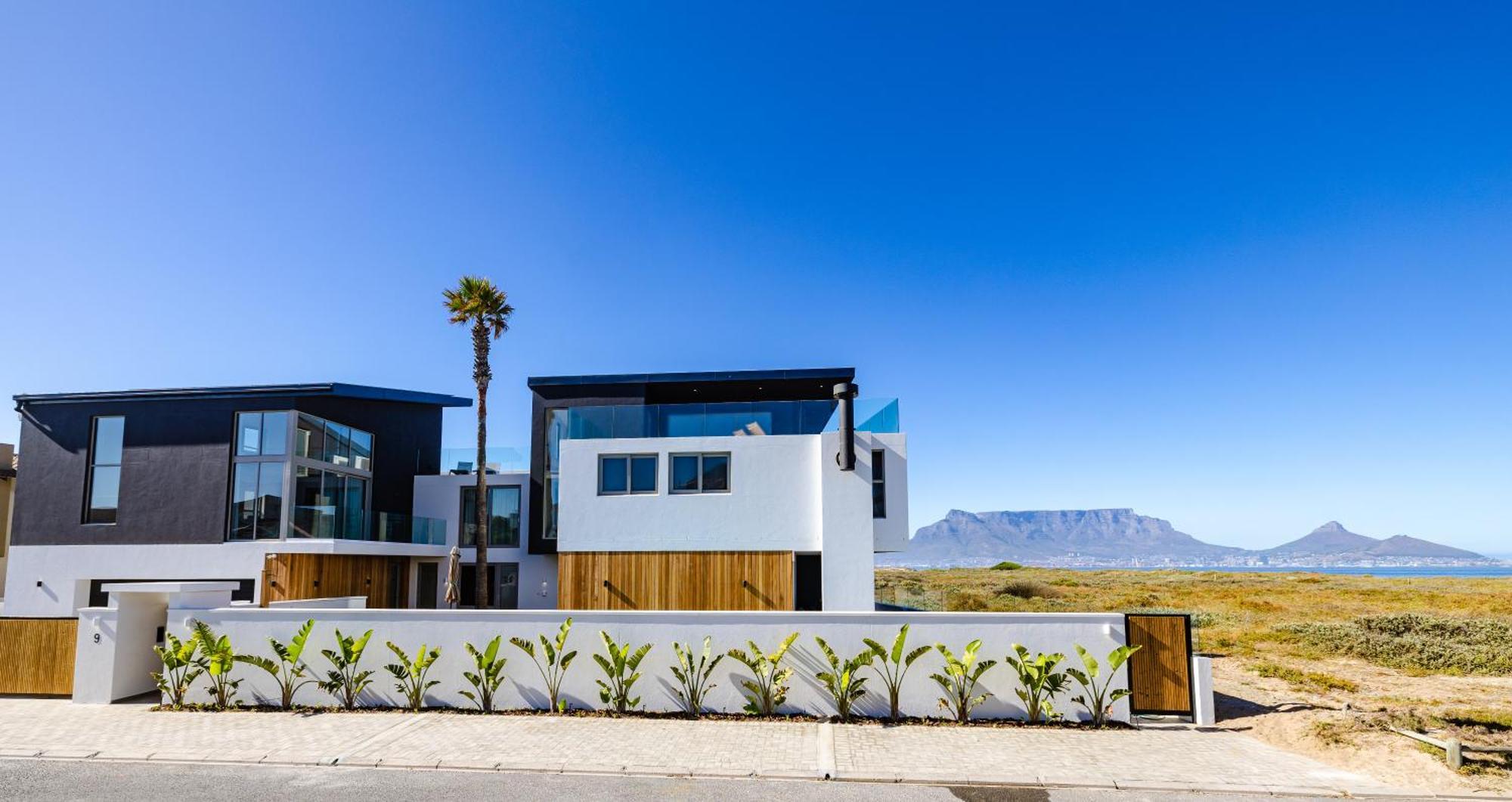 Ocean 9 - Sunset Beachfront Residency Aparthotel *