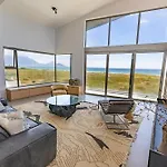 Ocean 9 - Sunset Beachfront Residency