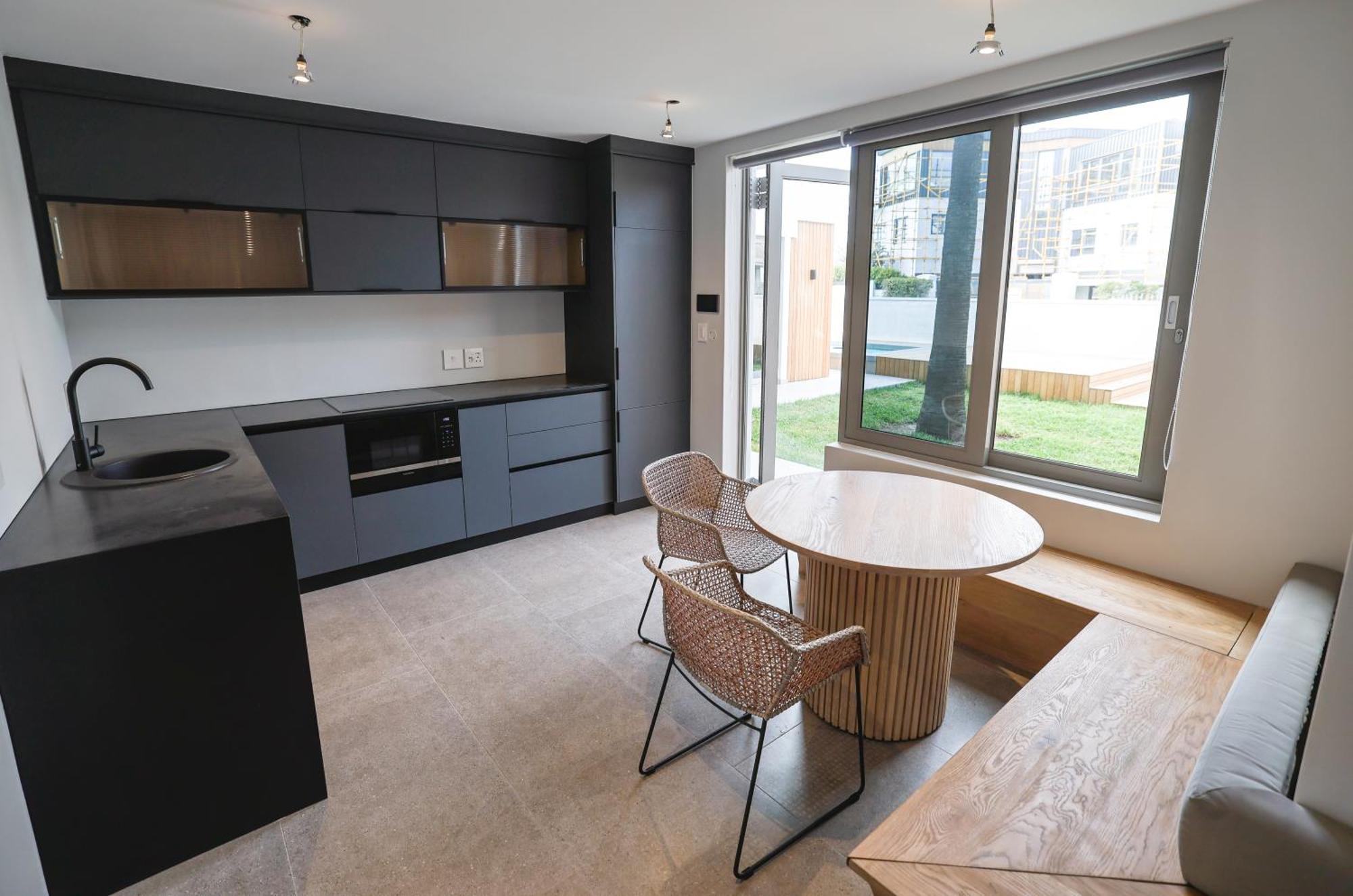 Ocean 9 - Sunset Beachfront Residency