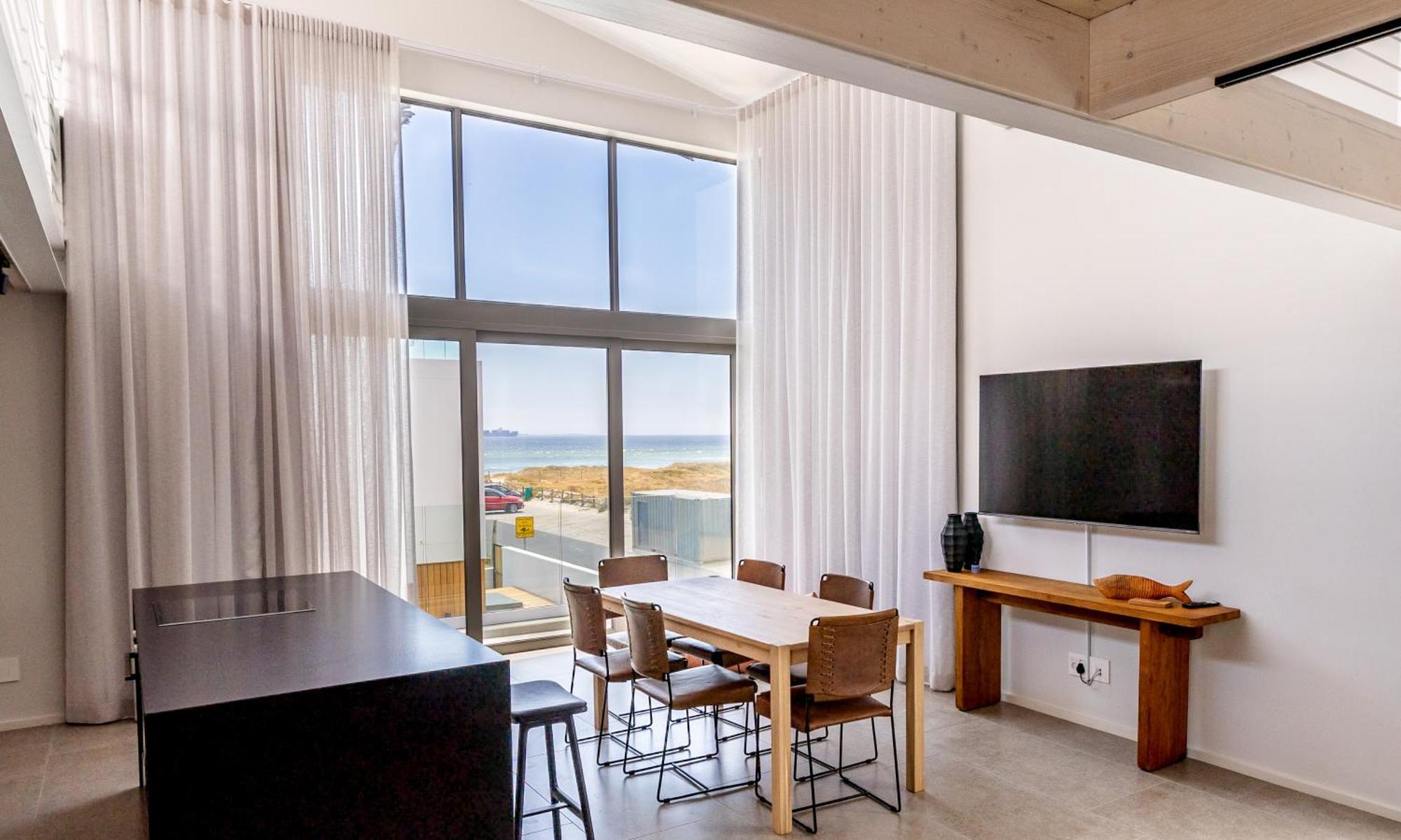 Ocean 9 - Sunset Beachfront Residency Cape Town