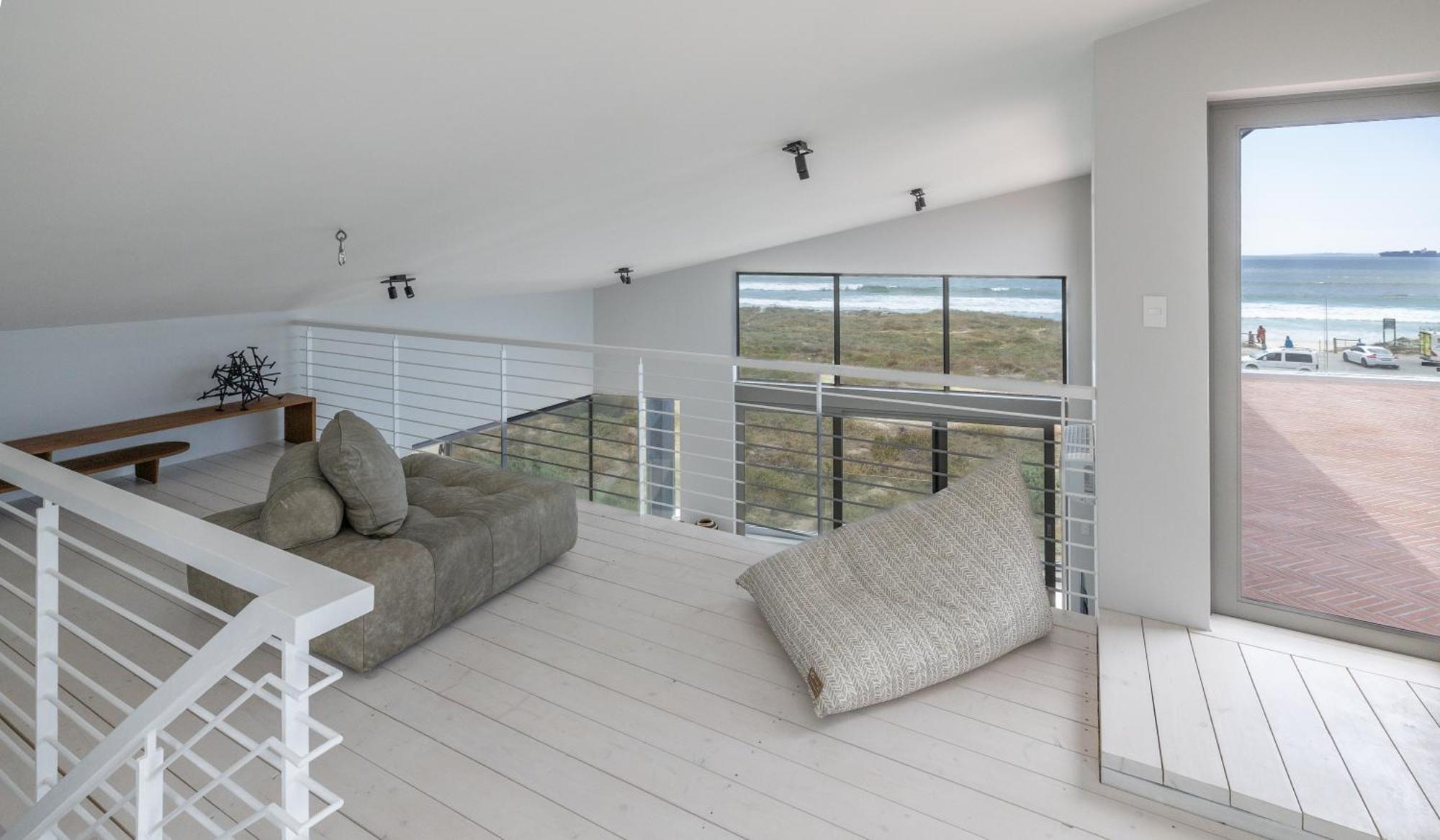 Ocean 9 - Sunset Beachfront Residency Aparthotel