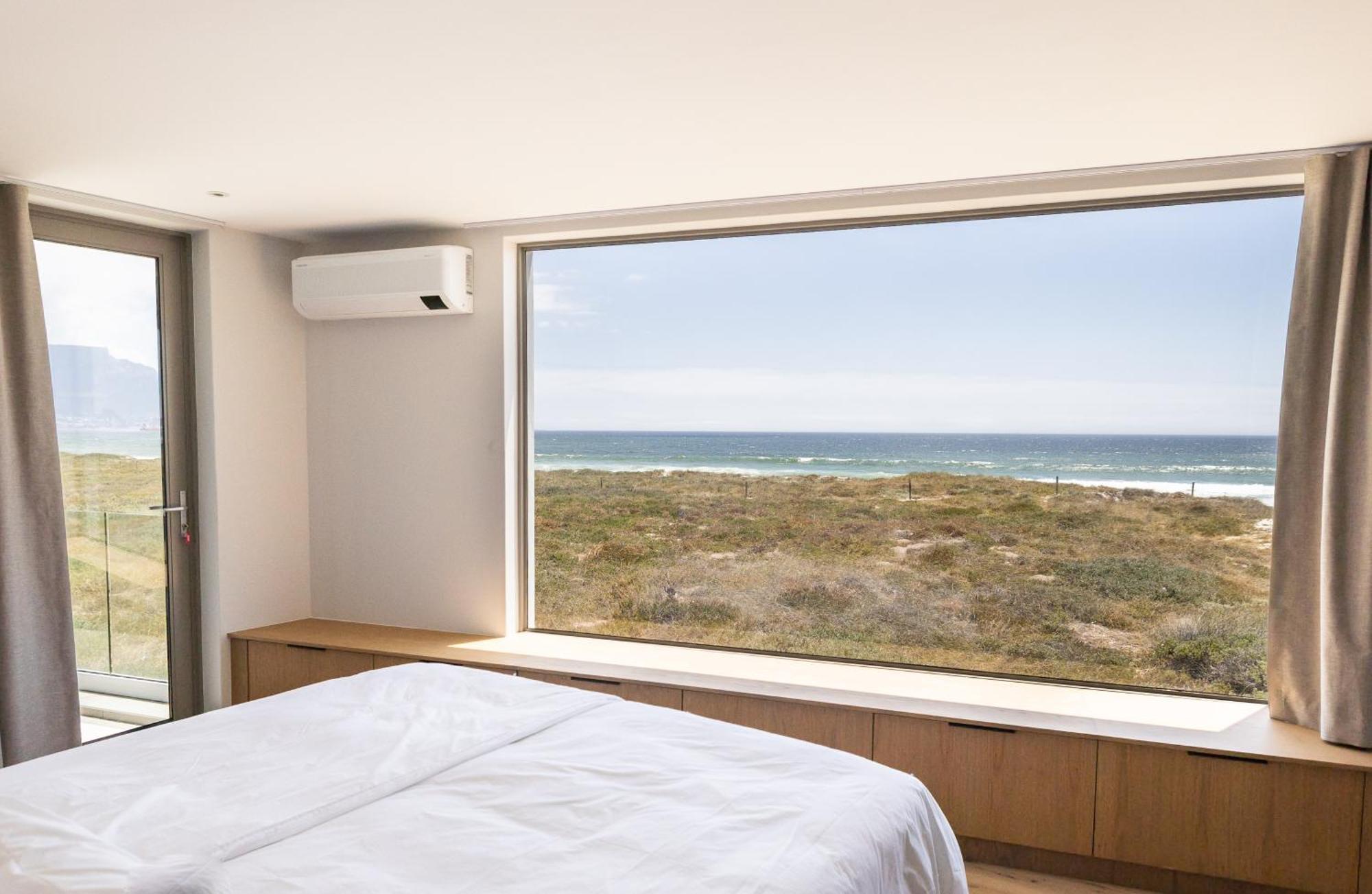 Ocean 9 - Sunset Beachfront Residency