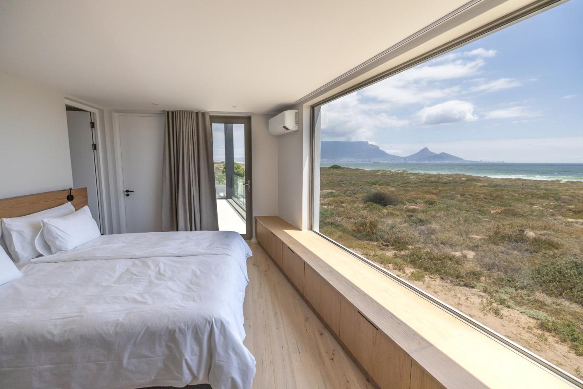 Ocean 9 - Sunset Beachfront Residency Aparthotel