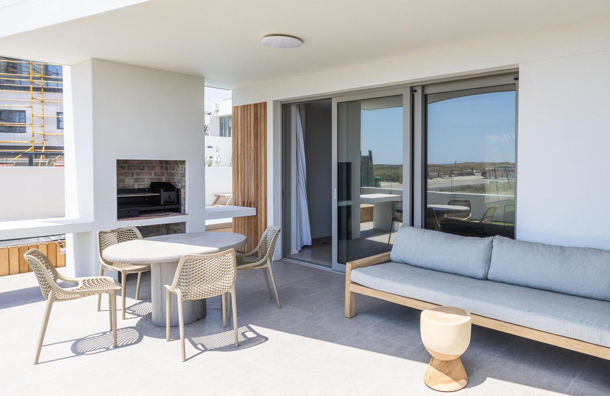 Aparthotel Ocean 9 - Sunset Beachfront Residency *